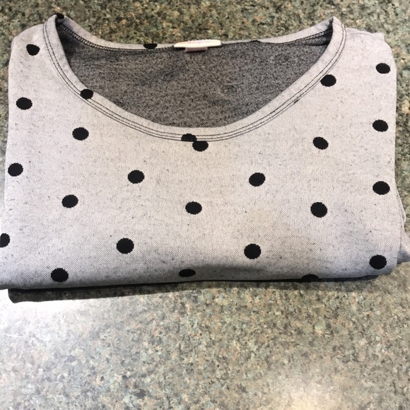 Grey with black polka dot LuLaRoe Short sleeve blouse size small - Picture 9 of 9
